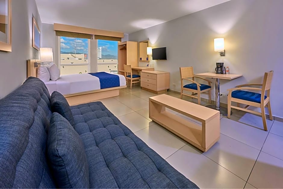 City Express by Marriott Manzanillo