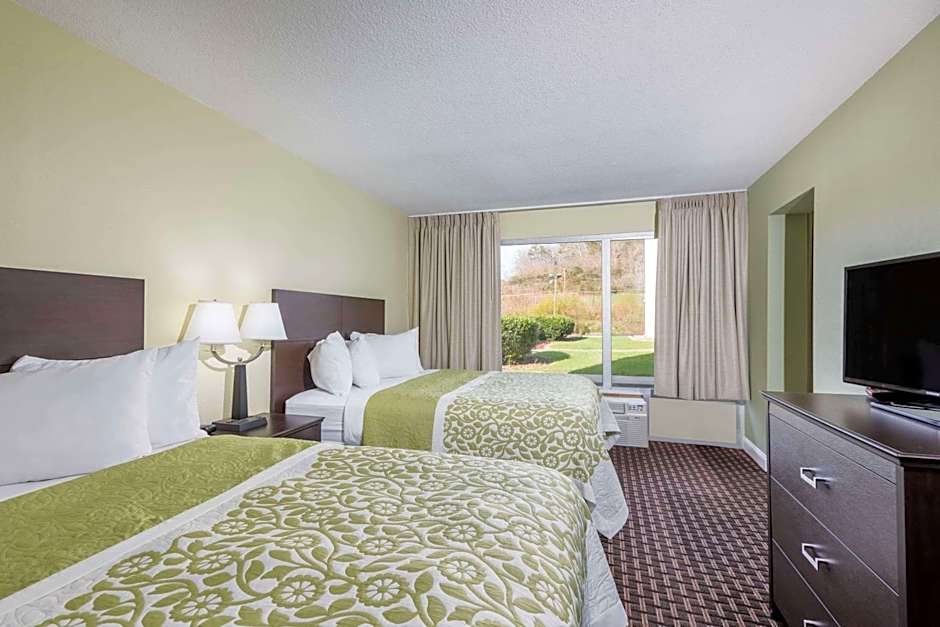 Days Inn by Wyndham Jellico - Tennessee State Line