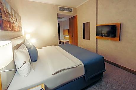 Superior Double or Twin Room with City View