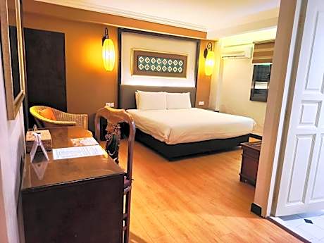 Superior King Room