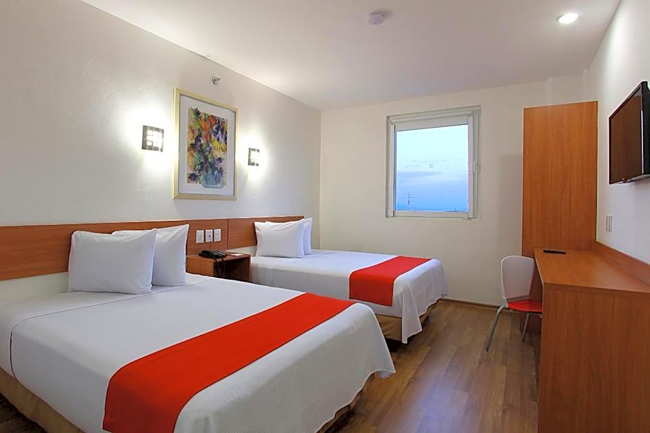 One Guadalajara Periférico Poniente