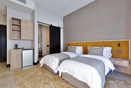 Superior Double or Twin Room with Terrace
