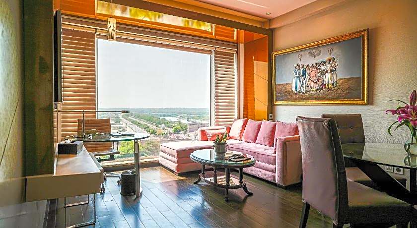 Renaissance by Marriott Lucknow Hotel