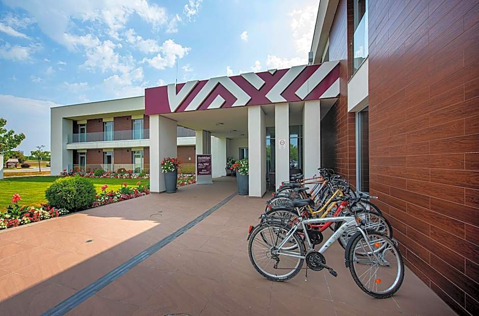 Outlet Hotel Polgár