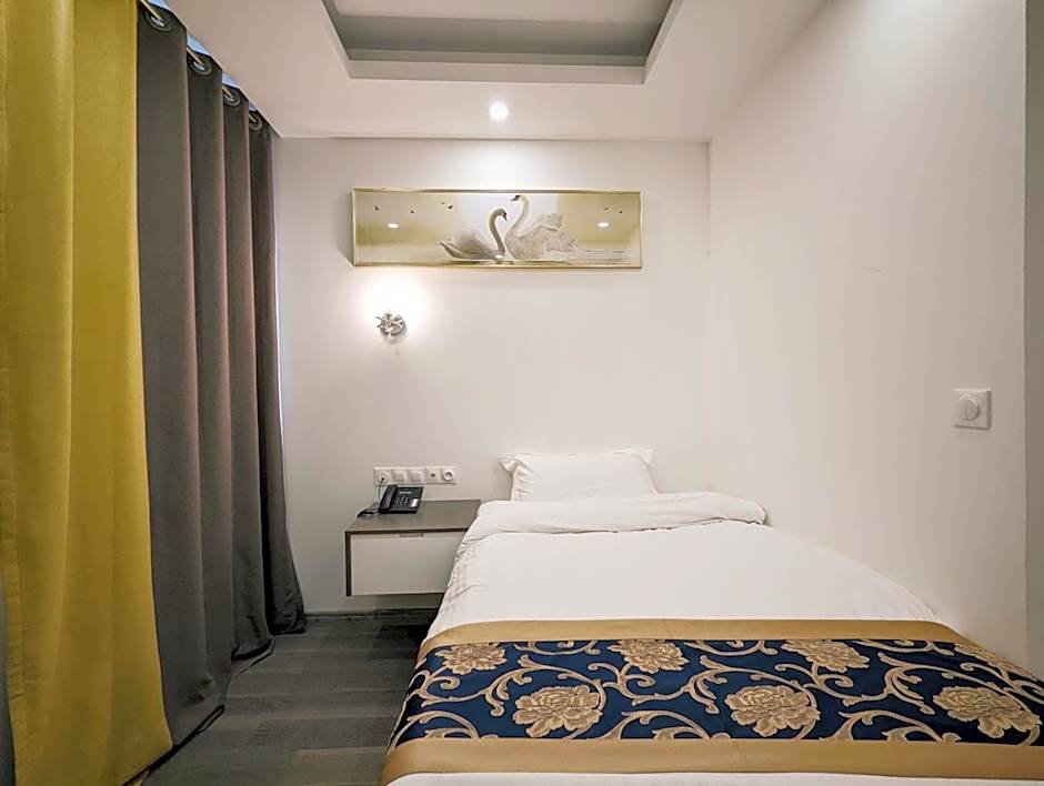 Foto 1 dari 5 — Standard 1 Twin Bed