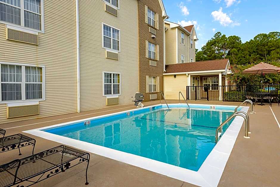 MainStay Suites