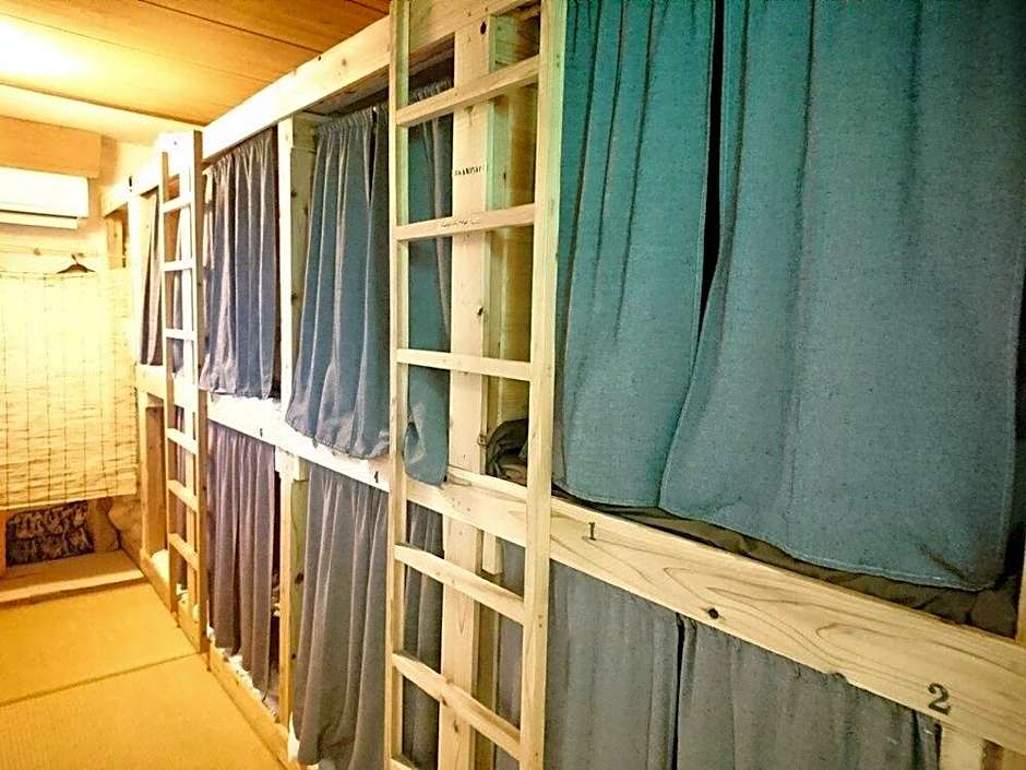 Harimayabashi Guest House