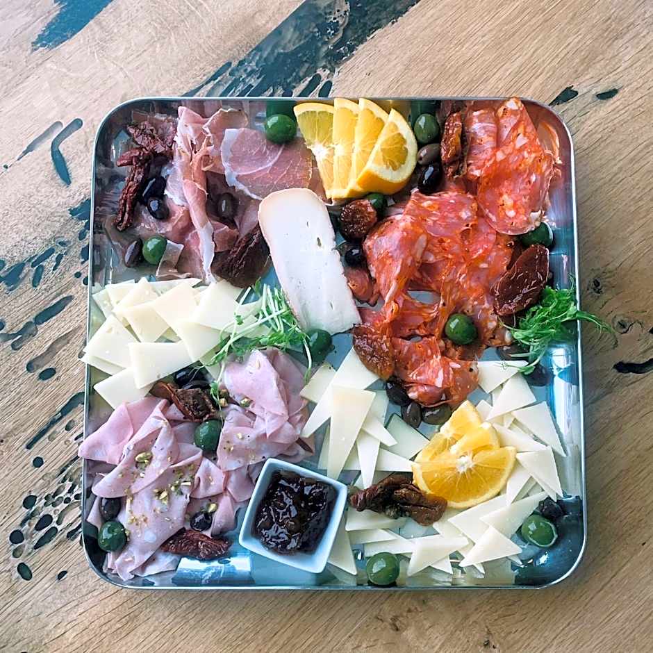 VILLA BRICOLA - Boutique Apartments