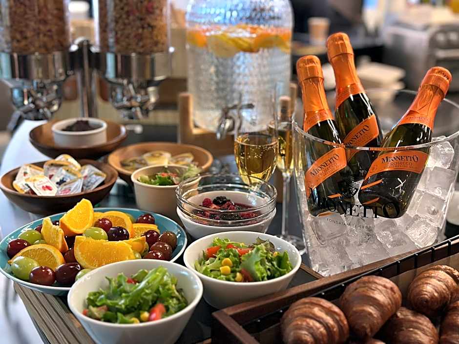 ALFIT HOTEL & BAR AKASAKA