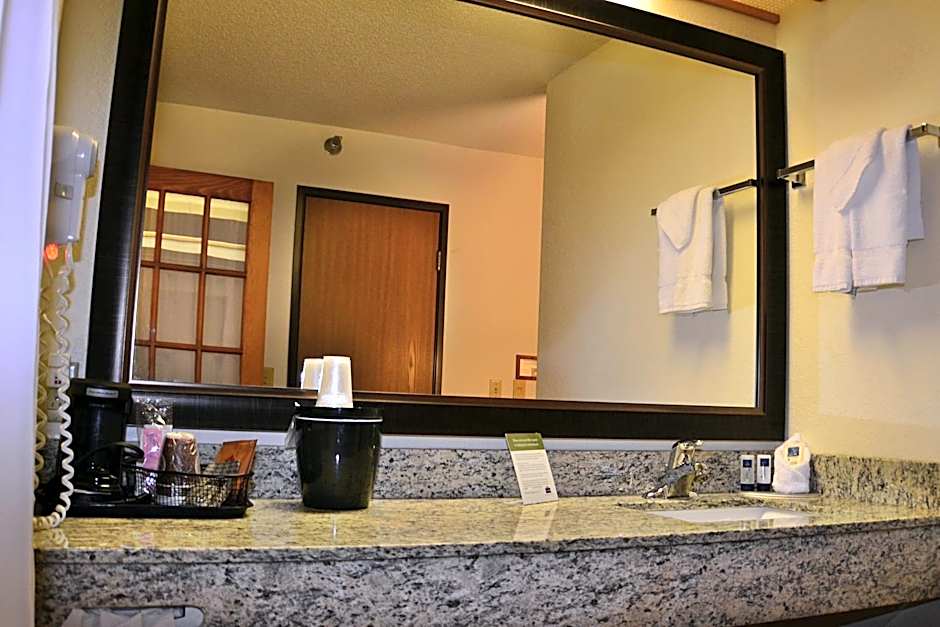 AmericInn by Wyndham Calumet