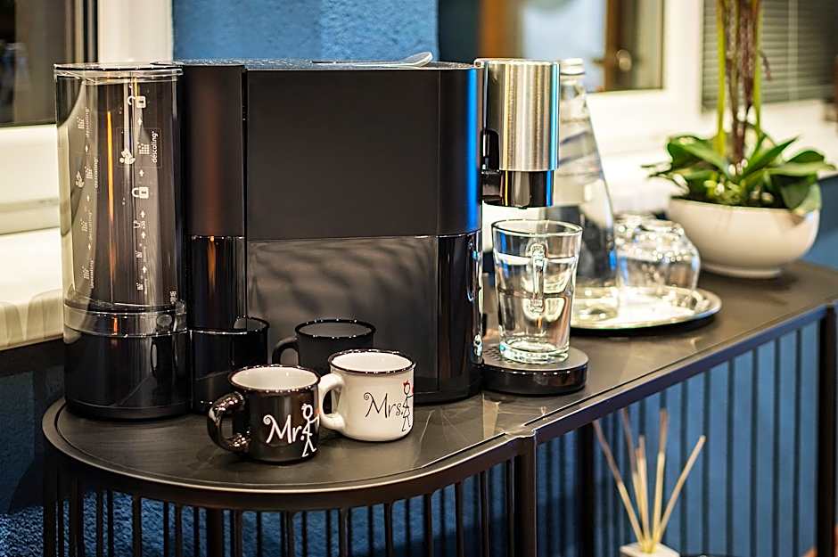 ELVIRA SELECTION by Lotus