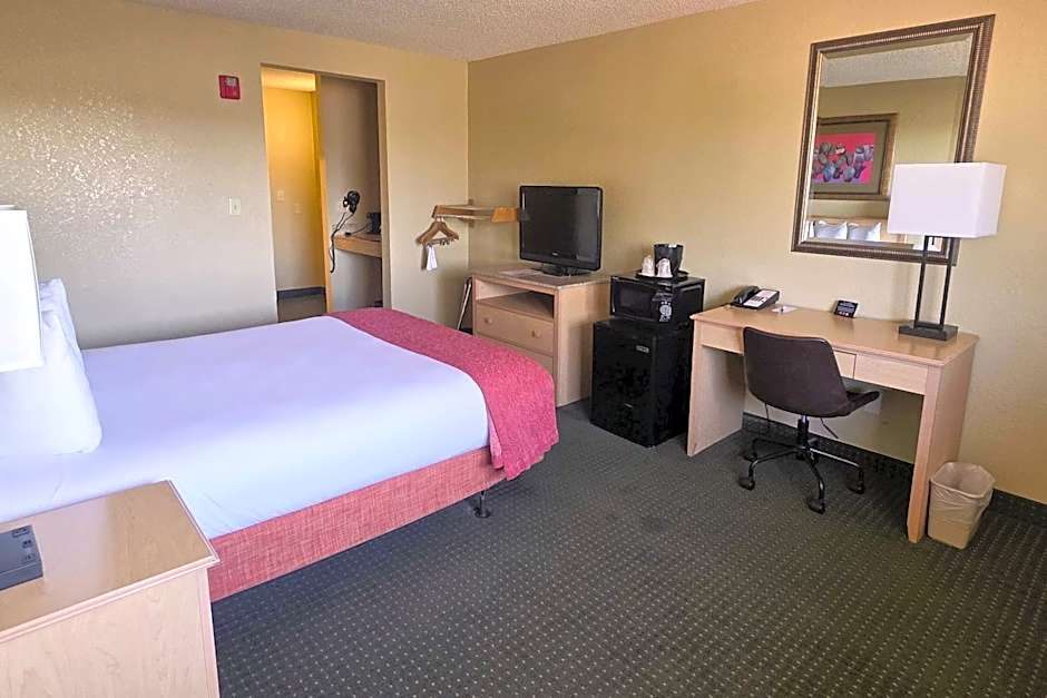 Oxnard Inn Lancaster