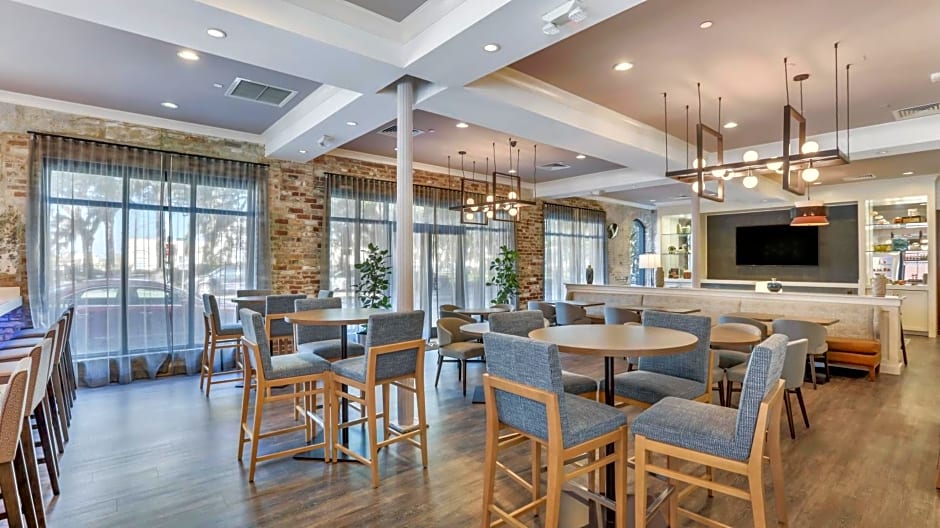 Staybridge Suites Savannah Historic District By IHG