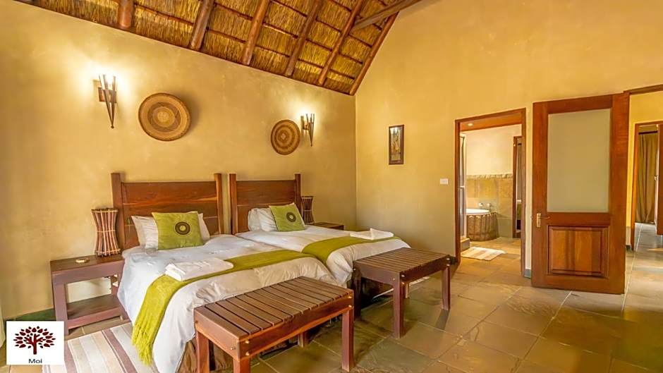 Zebula Golf and Wildlife Estate - Oryx Walkway Pax 16 - Moi Signature Luxury villa