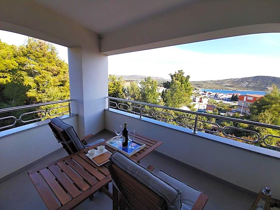Apartment Pinia