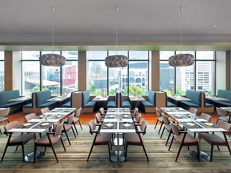 Novotel Bangkok Platinum Hotel