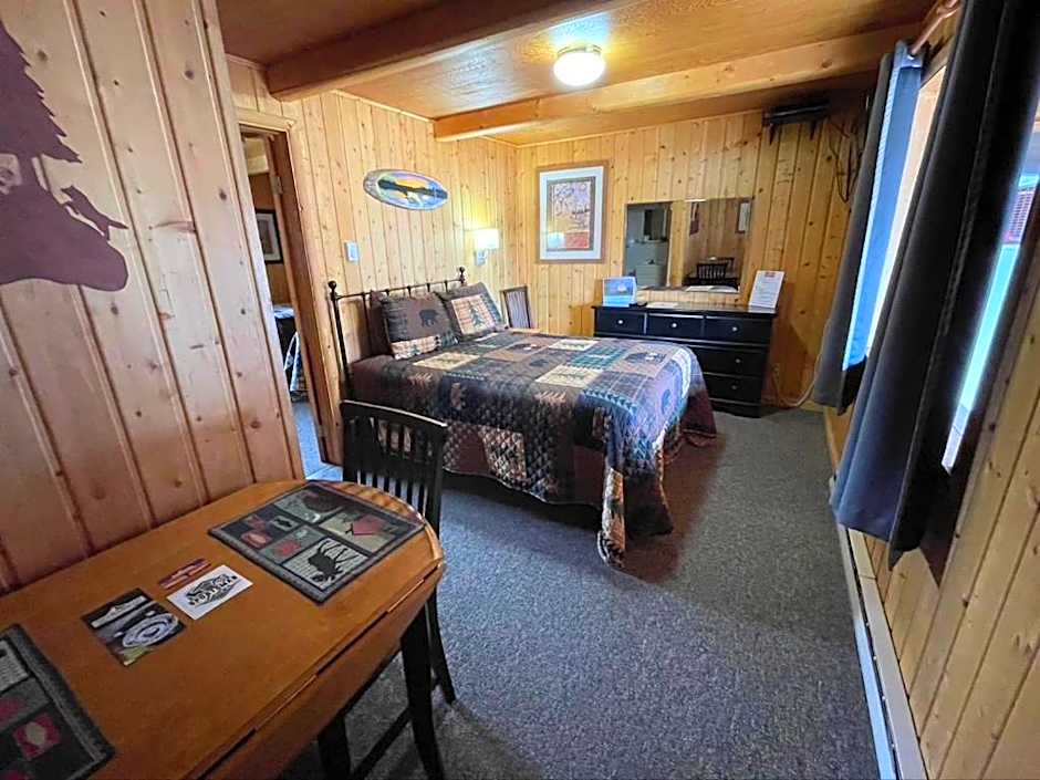 Sportsman Lodge Melrose MT
