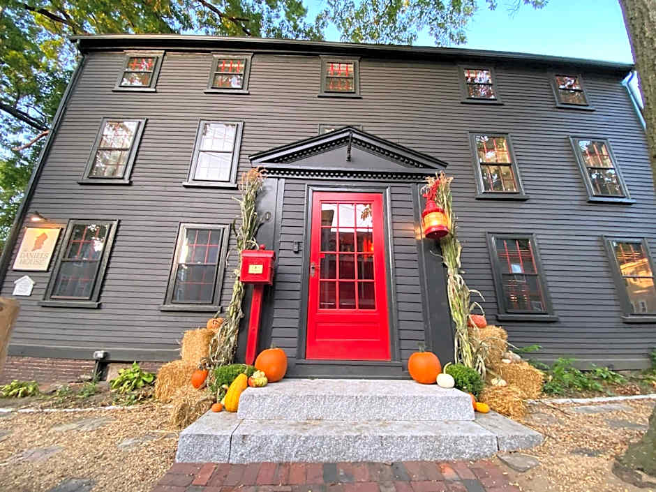 Daniels House Inn