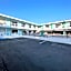 Mango Motel