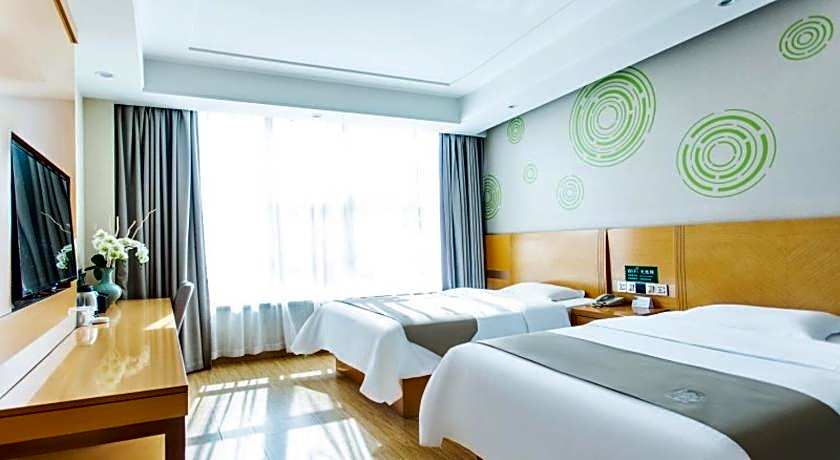 GreenTree Inn Fuyang Linquan County Economic Development Zone Xingye Road Branch