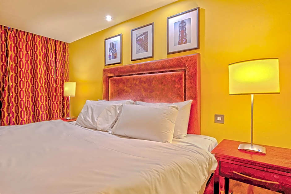 Manchester Airport Stanley Hotel by Belvilla