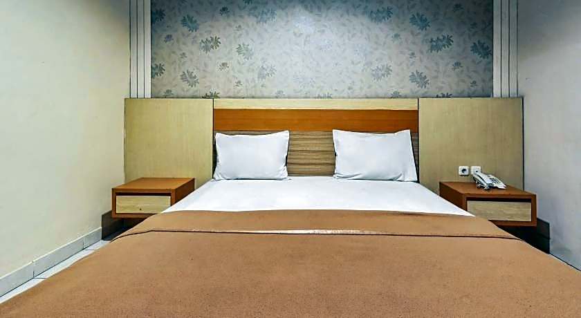 Collection O 93163 Hotel Grand Kartika