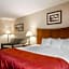Clarion Inn & Suites At The Outlets Of Lake George