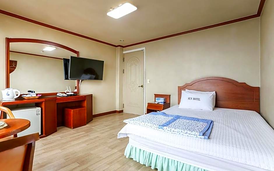 Sun Motel