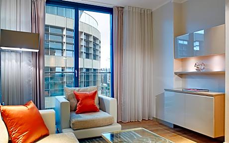 Superior One-Bedroom Apartment with Urban View