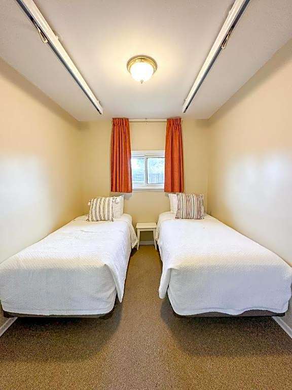 Photo 1 of 11 of 2 Bedroom Suite