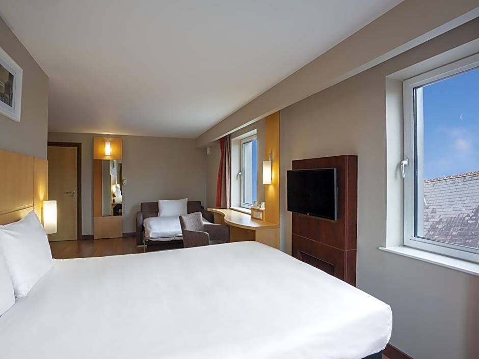 ibis Belfast Queens Quarter