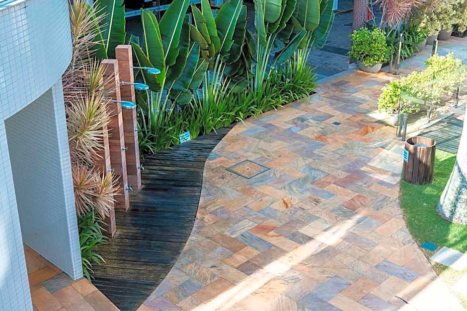 Boulevard 308B - Excelente cobertura em condomínio de luxo no centro de Bombinhas - Piscina - Jacuzzi - Academia - Portaria 24h - (Consultar serviços de roupa de cama e banho)