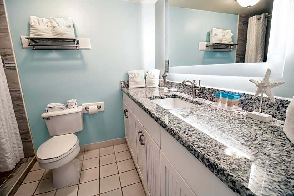 Oceanfront Litchfield Inn