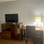 AmericInn by Wyndham Hartford WI