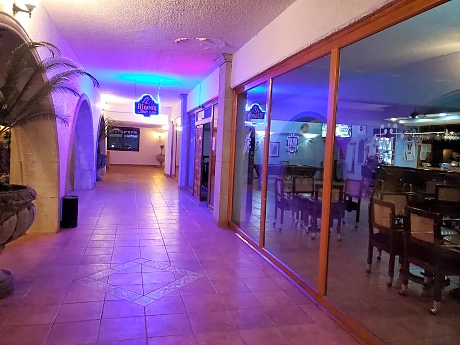 HOTEL MISION SANTA MARIA