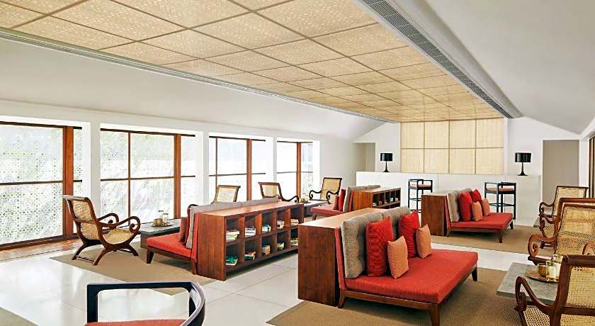 Cinnamon Bentota Beach