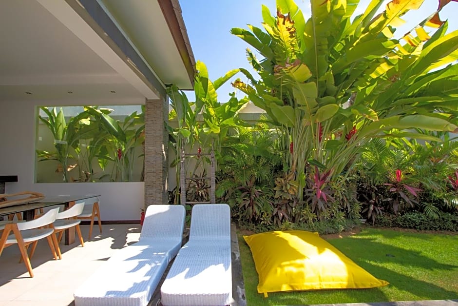 Villa Saha - Elegant 3-Bedroom in Seminyak