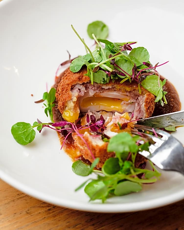 The Three Horseshoes