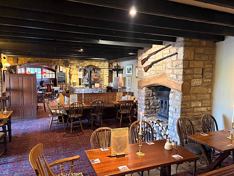 The Hunters Rest Inn