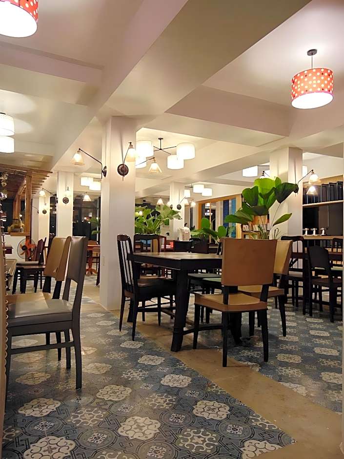 Hotel De Condor