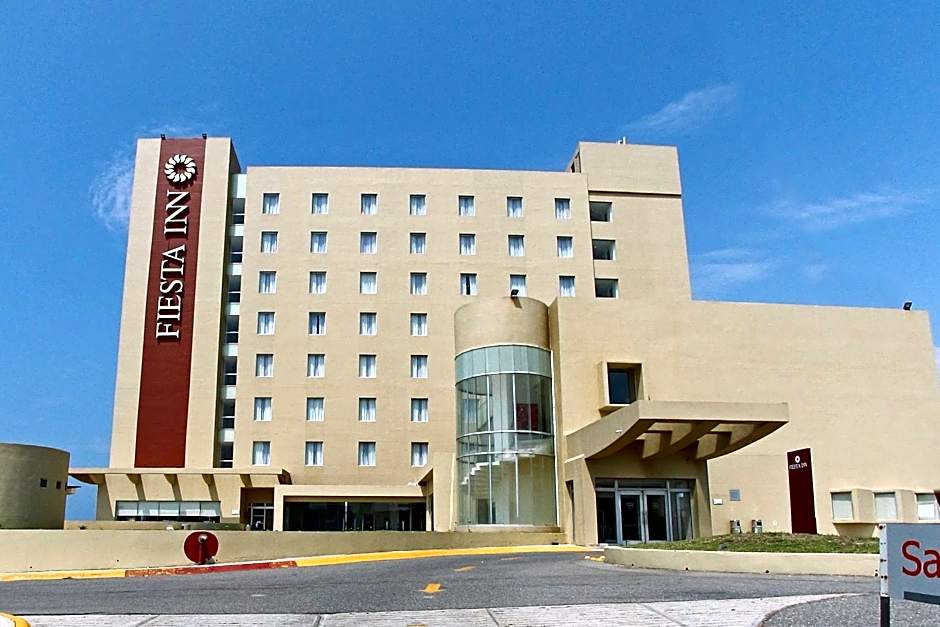Photo 1 of 31 of Fiesta Inn Coatzacoalcos