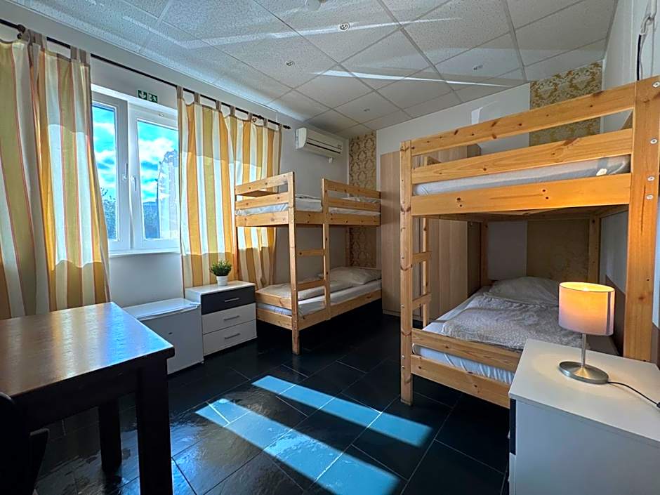 PREMIUM Hostel