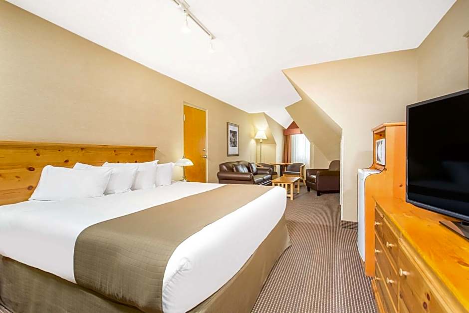 Canmore Inn & Suites