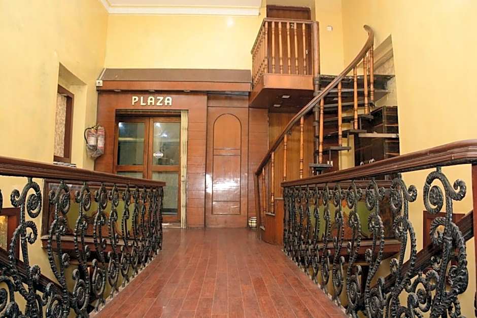 Plaza Hotel – Calcutta, LA
