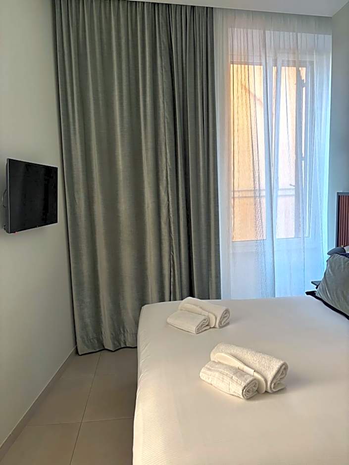 Navona Theatre Hotel