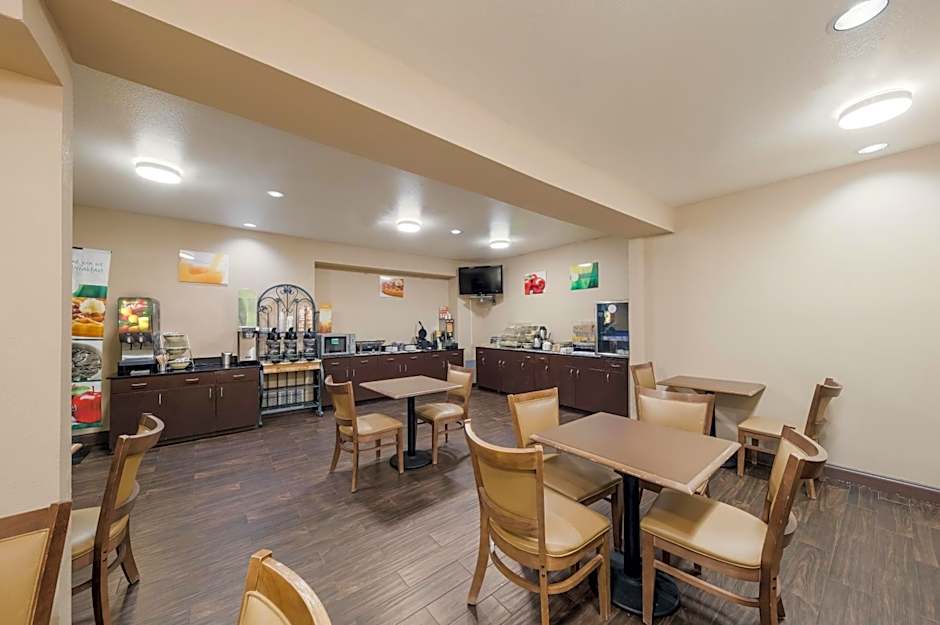 Quality Inn & Suites Terrell