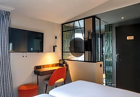 Classic Twin Room