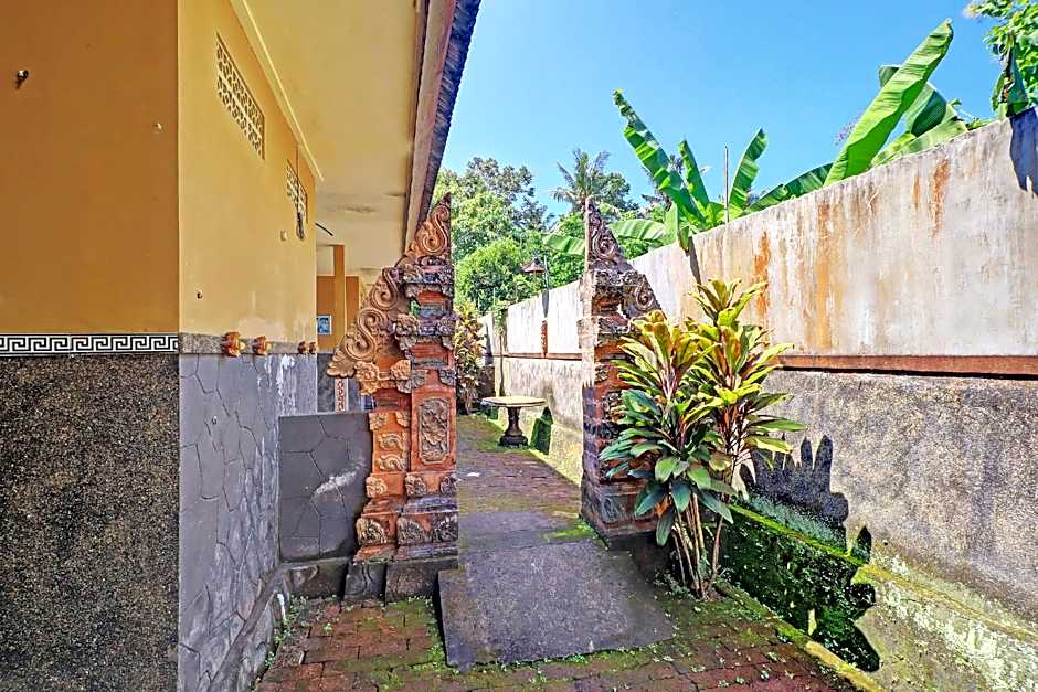 Hotel O Sekar Jagat Near Pantai Baluk Rening