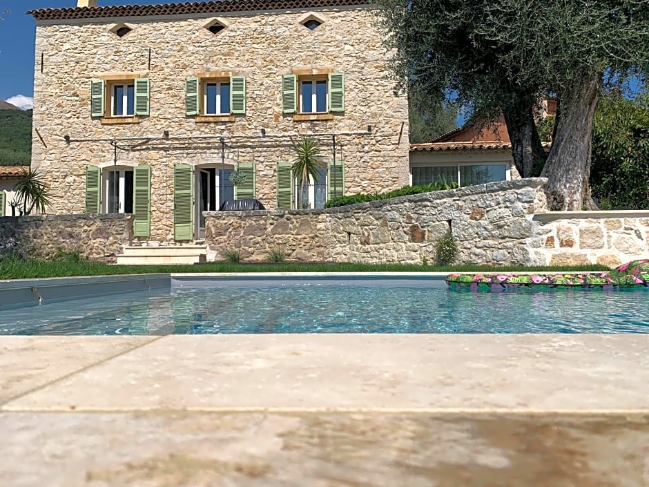 Le Mas Des Roses 1884 – Vence, CT