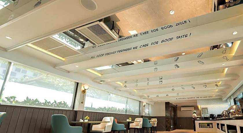 Centre Point Pratunam Hotel